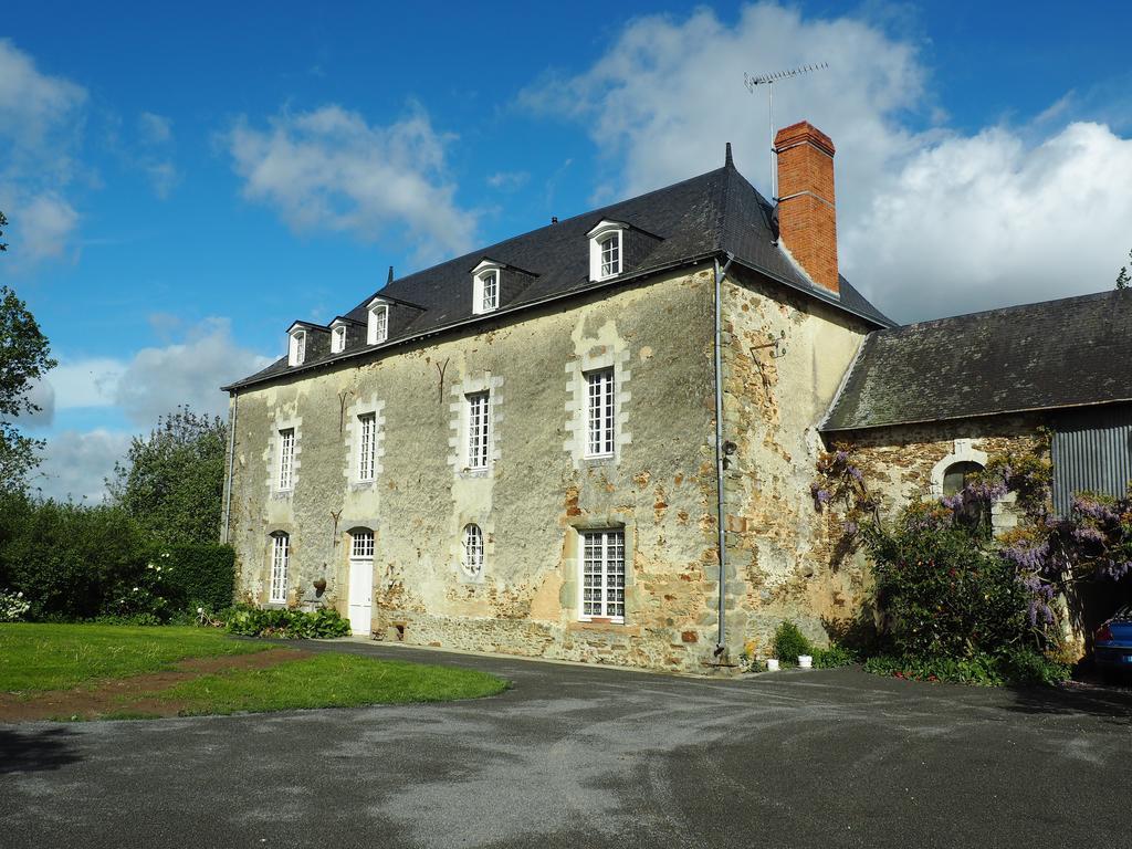 Bed and Breakfast Les Grands-Aulnais Cossé-le-Vivien Exteriér fotografie